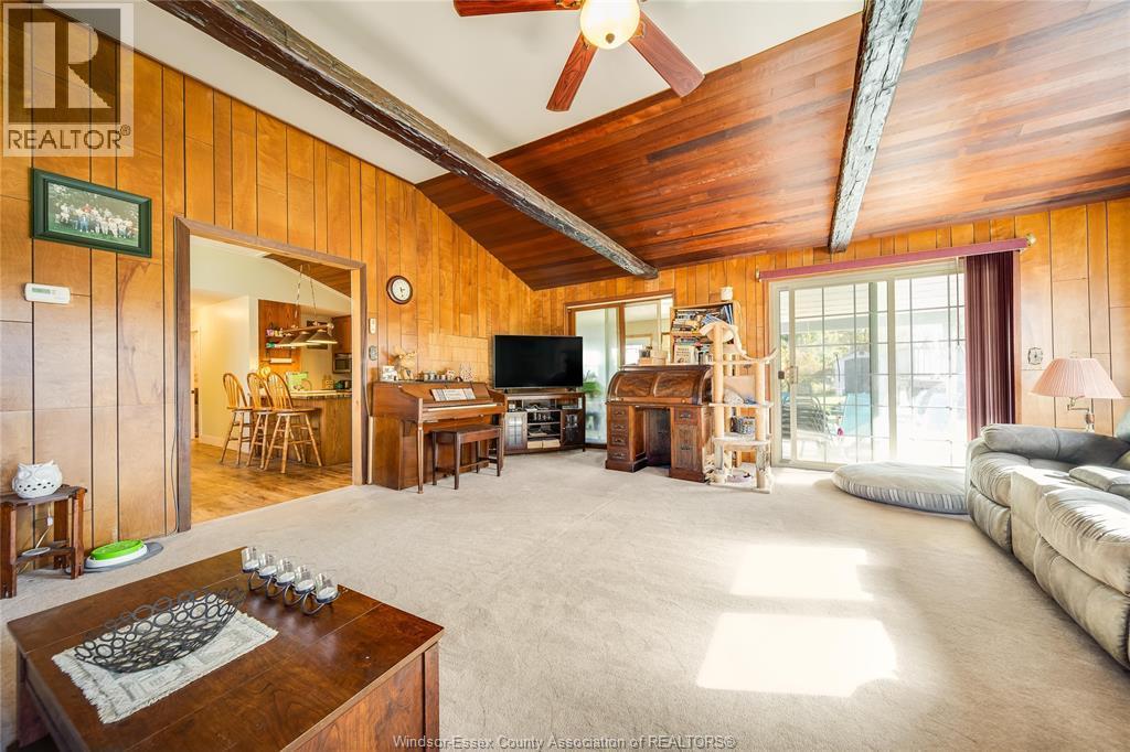 20966 Pier Road, Wheatley, ON - Indoor Photo Showing Other Room