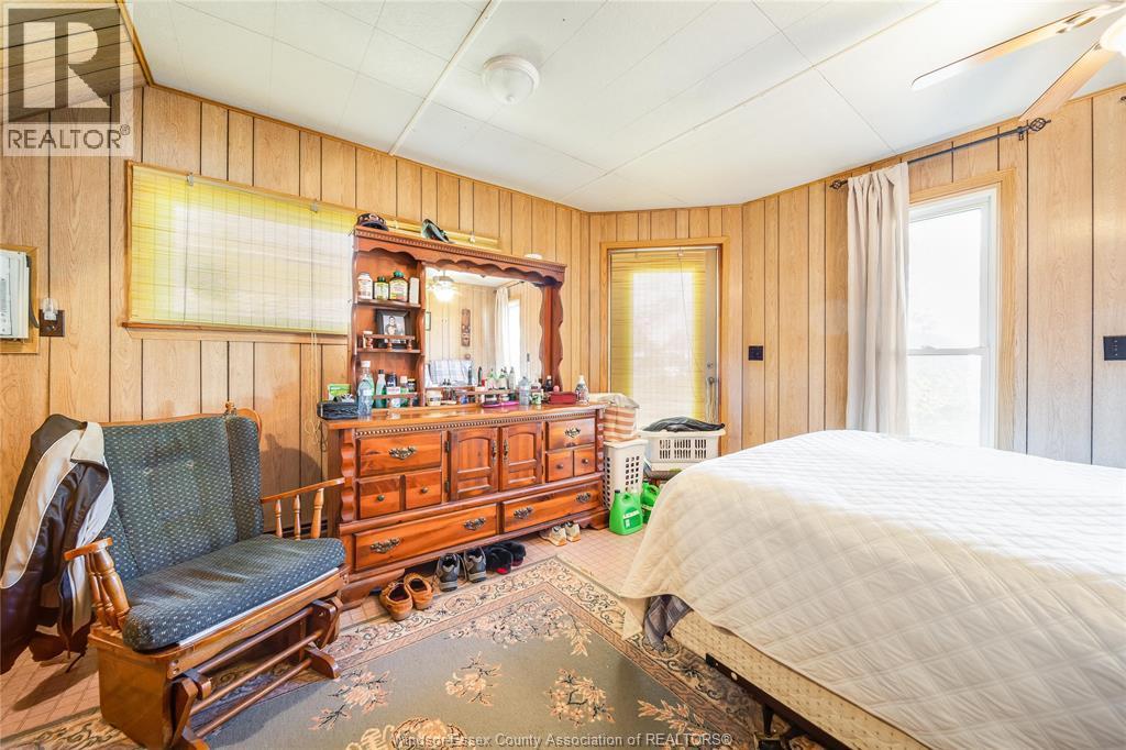 20966 Pier Road, Wheatley, ON - Indoor Photo Showing Other Room