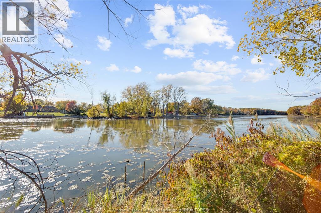 20966 Pier Road, Wheatley, ON - Outdoor With Body Of Water With View