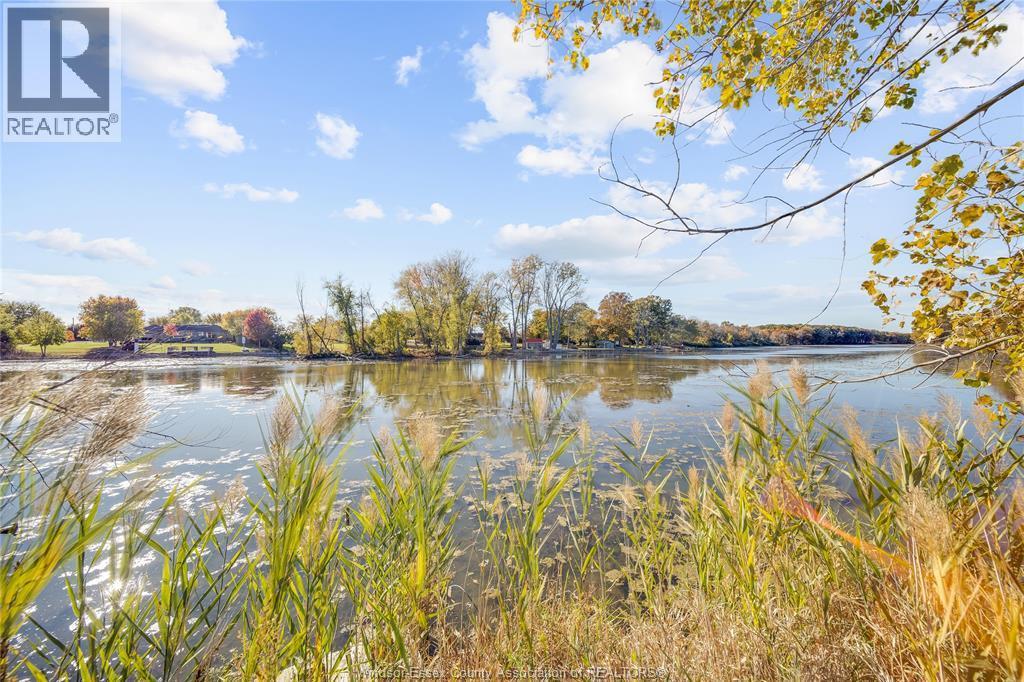 20966 Pier Road, Wheatley, ON - Outdoor With Body Of Water With View