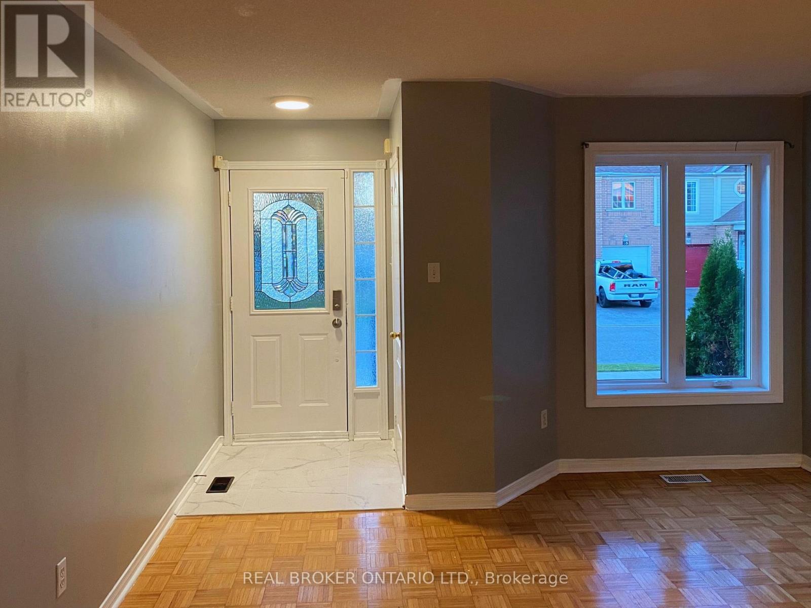 Main Unit - 80 Redfinch Way, Brampton, ON - Indoor Photo Showing Other Room