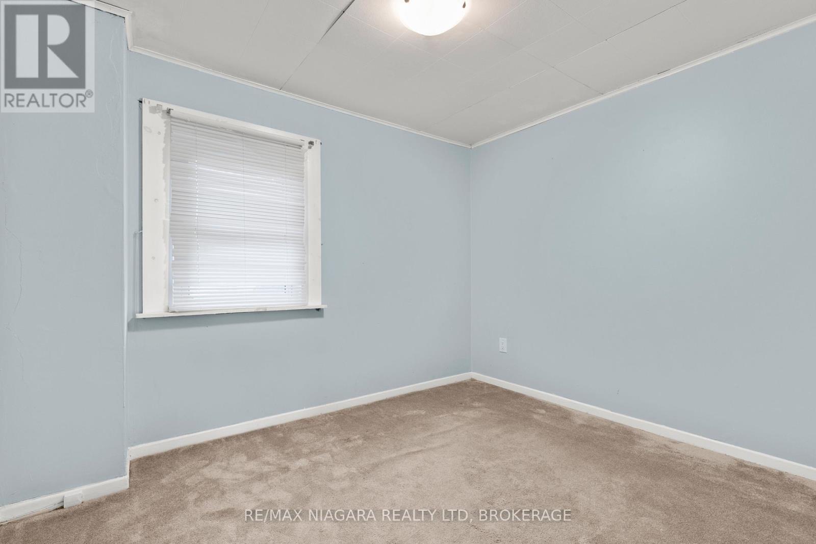 32 Page Street, St. Catharines (E. Chester), ON - Indoor Photo Showing Other Room