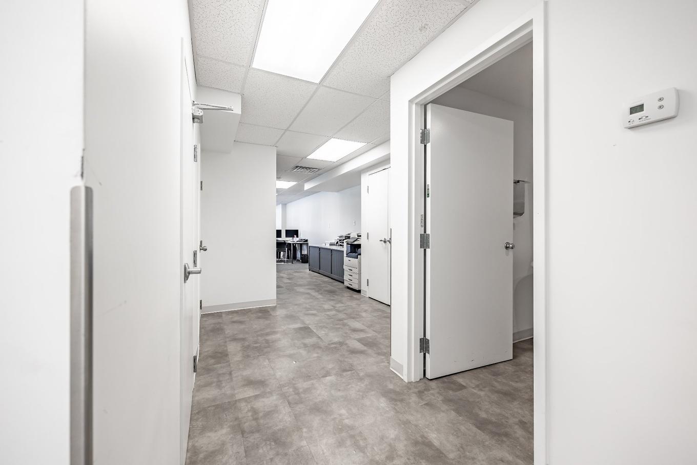 Vue d'ensemble - A-460 Rue St-Charles O., Longueuil (Le Vieux-Longueuil), QC - Indoor Photo Showing Other Room