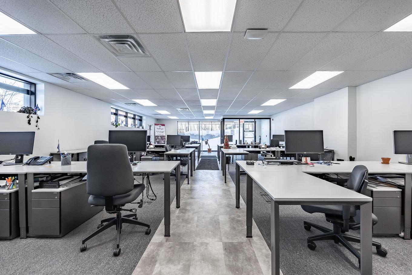 Vue d'ensemble - A-460 Rue St-Charles O., Longueuil (Le Vieux-Longueuil), QC - Indoor Photo Showing Office