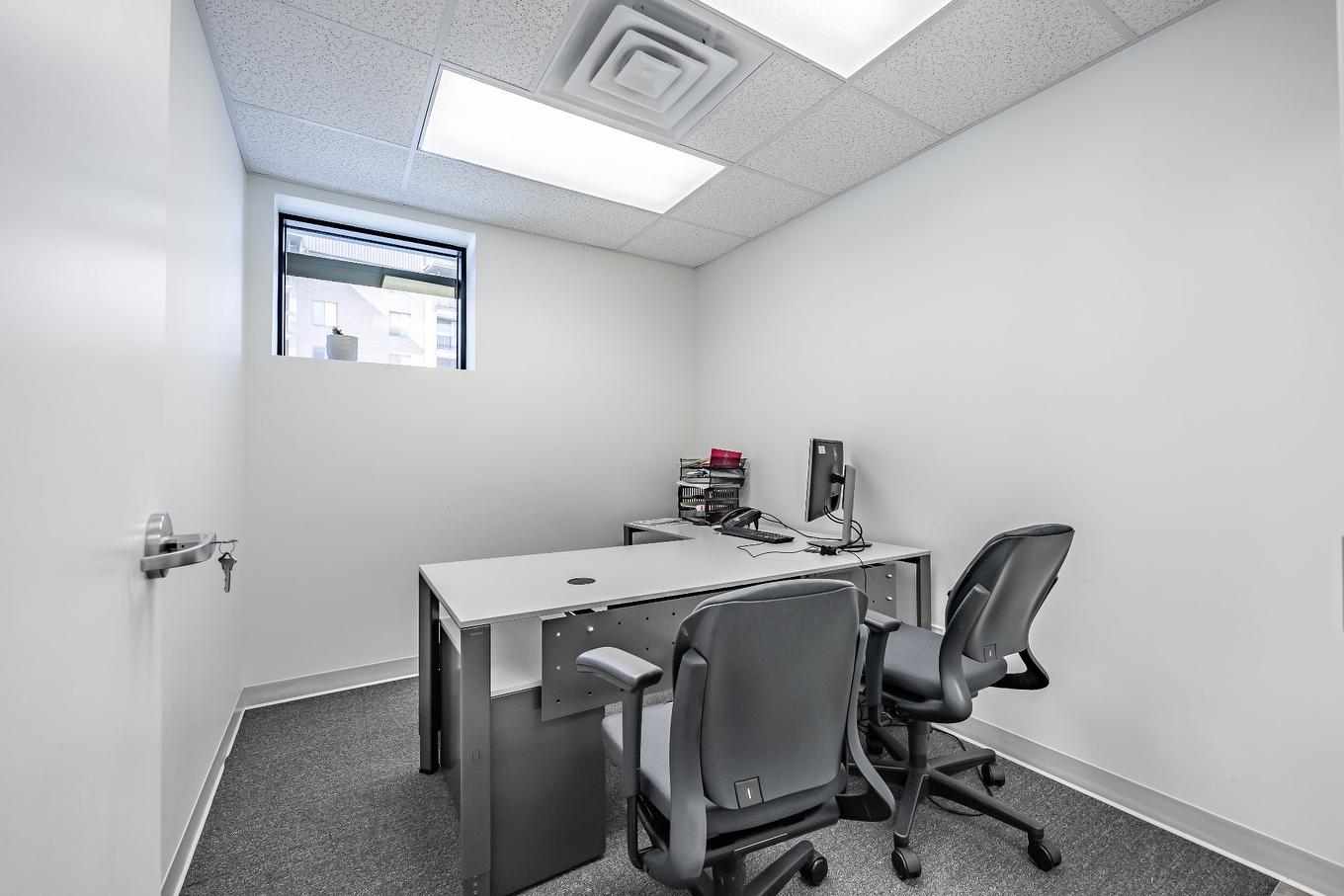 Vue d'ensemble - A-460 Rue St-Charles O., Longueuil (Le Vieux-Longueuil), QC - Indoor Photo Showing Office