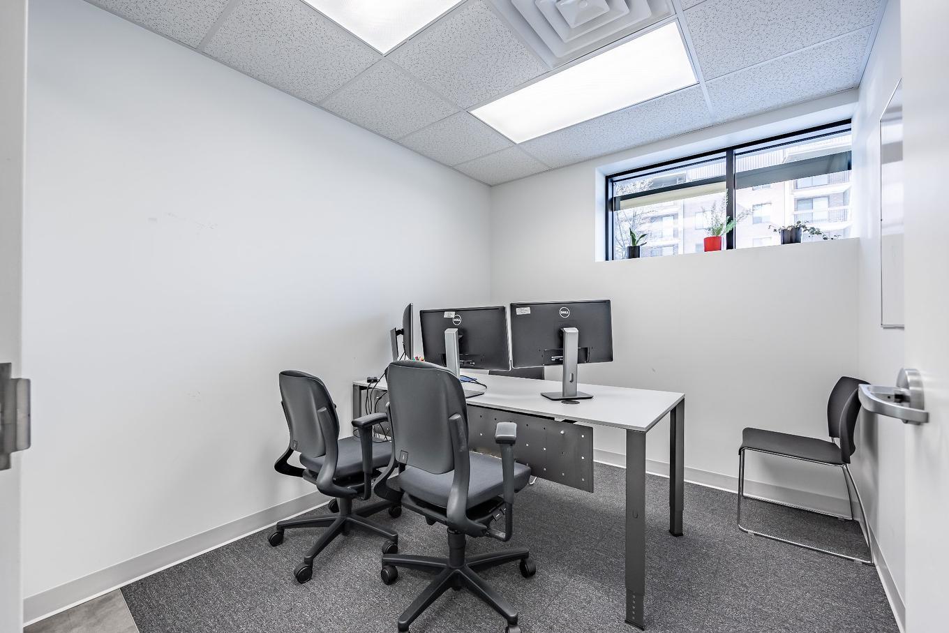 Vue d'ensemble - A-460 Rue St-Charles O., Longueuil (Le Vieux-Longueuil), QC - Indoor Photo Showing Office