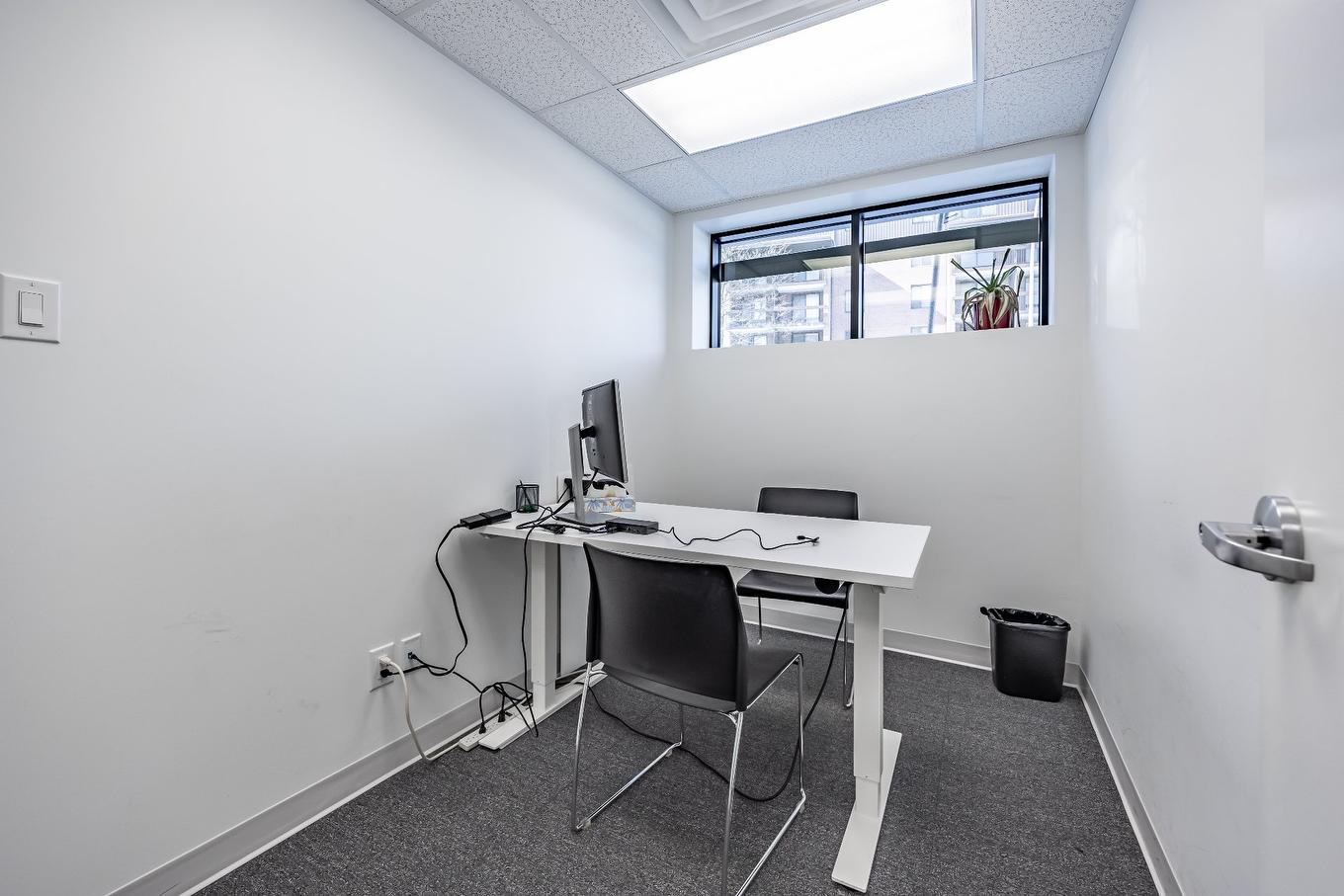 Bureau - A-460 Rue St-Charles O., Longueuil (Le Vieux-Longueuil), QC - Indoor Photo Showing Office