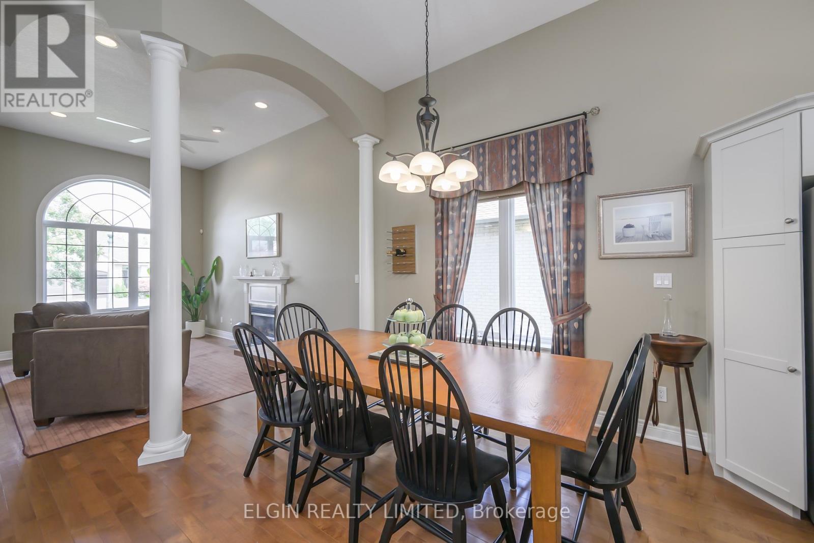 20 Beechwood Circle, St. Thomas, ON - Indoor Photo Showing Dining Room