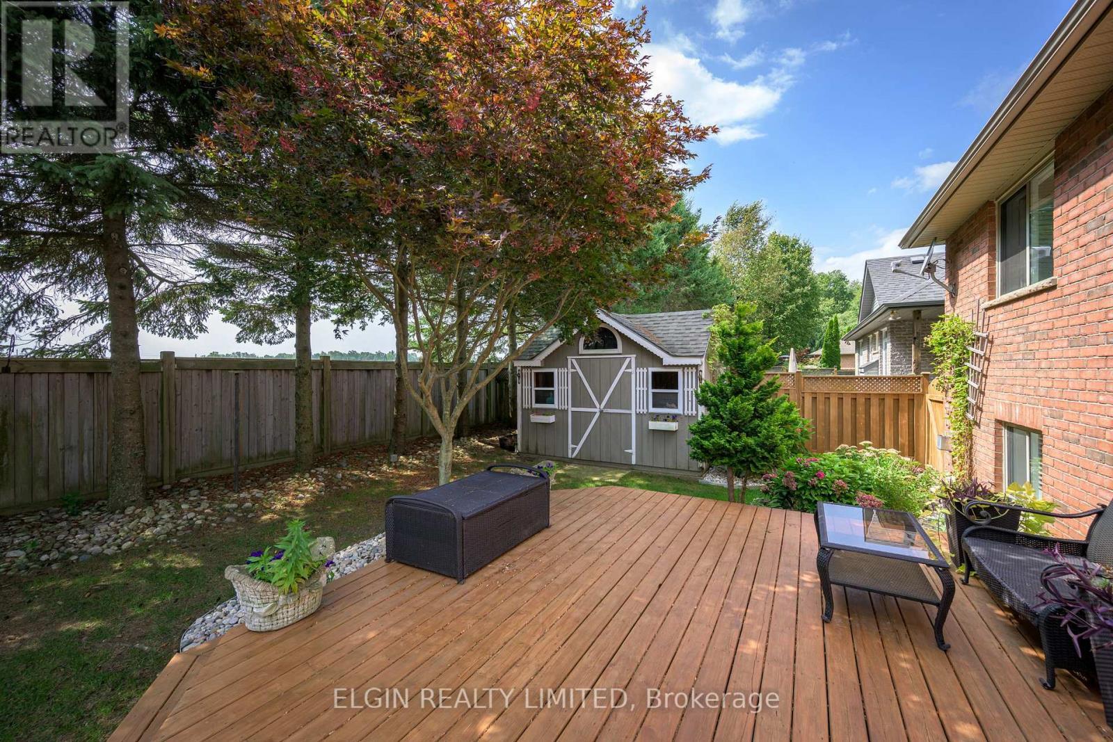 20 Beechwood Circle, St. Thomas, ON - Outdoor