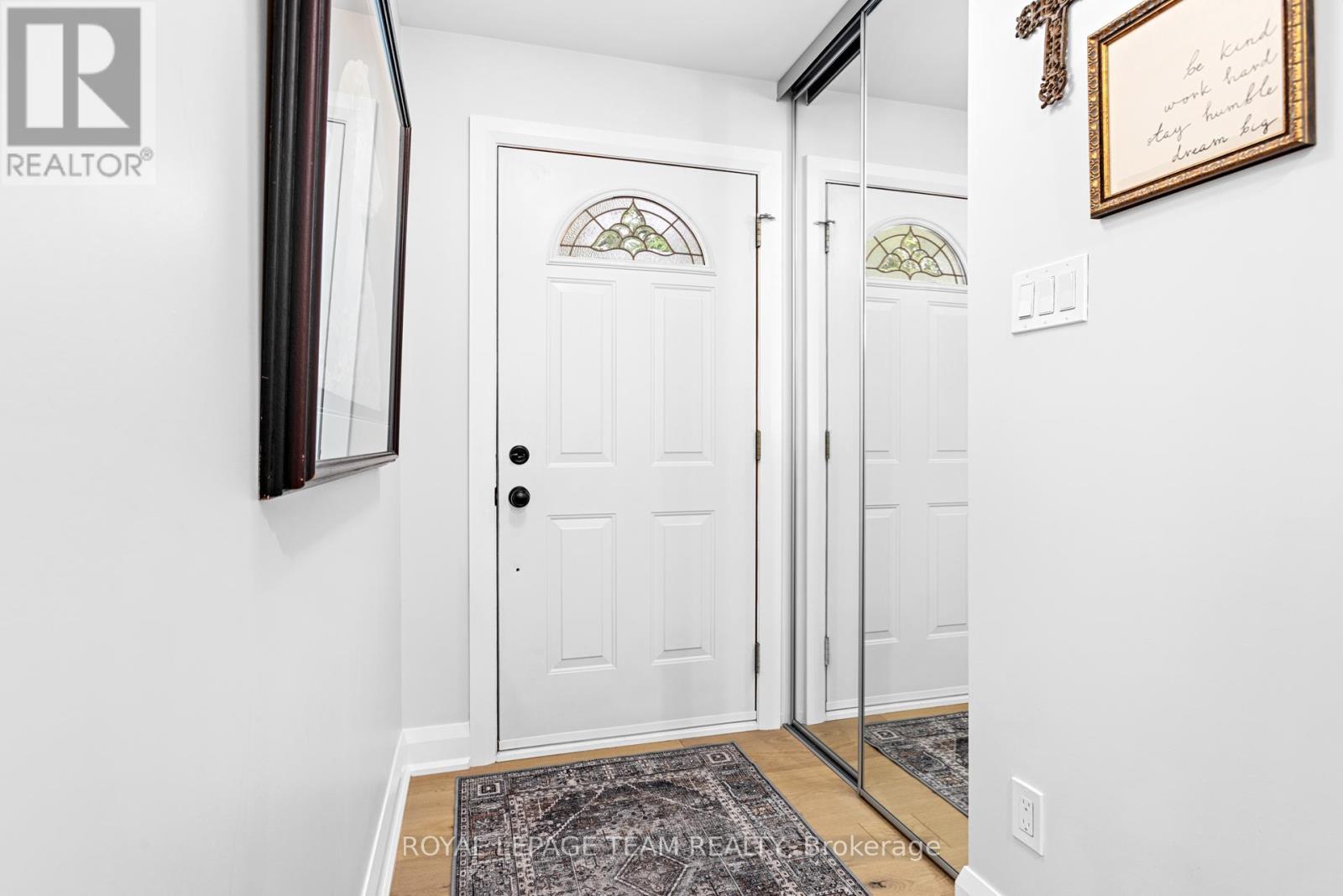 2248 Wallingford Way, Ottawa, ON - Indoor Photo Showing Other Room