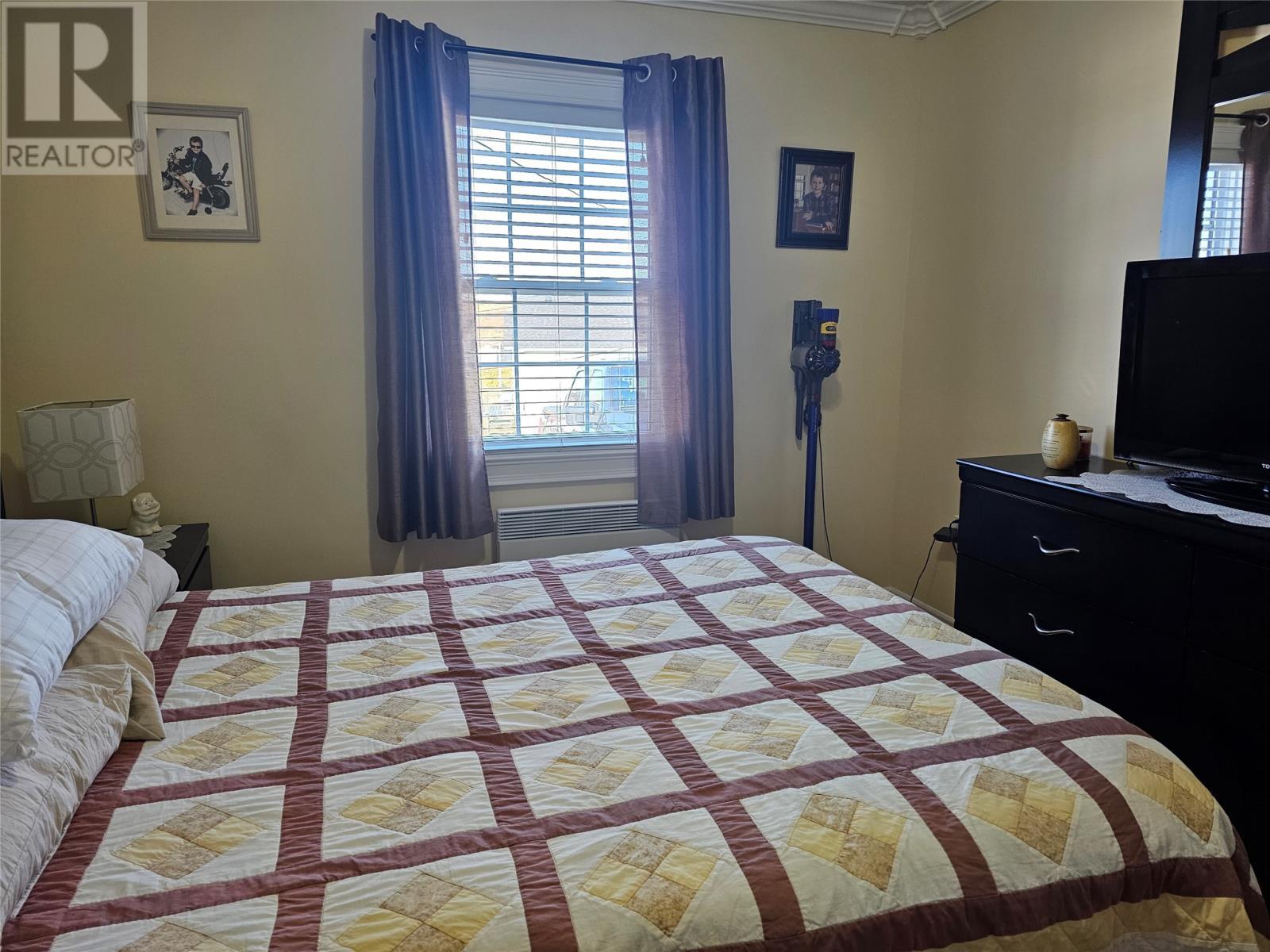 14 Lillington Avenue, Channel-Port Aux Basques, NL - Indoor Photo Showing Bedroom