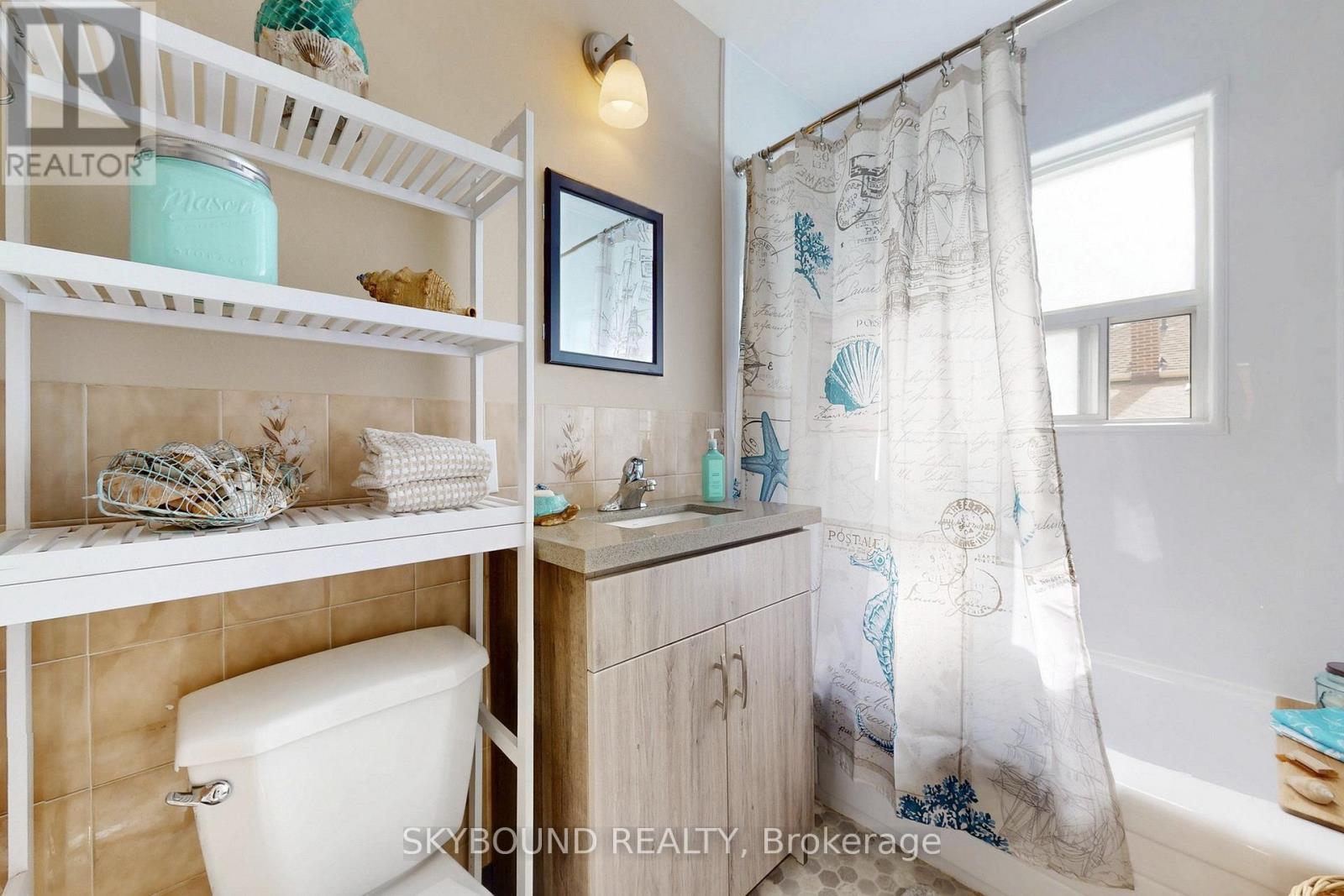 139 Tower Drive, Toronto, ON - Indoor Photo Showing Bathroom