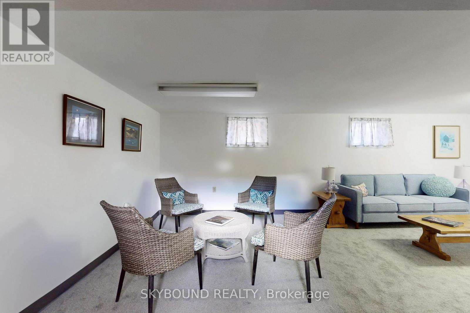 139 Tower Drive, Toronto, ON - Indoor Photo Showing Other Room