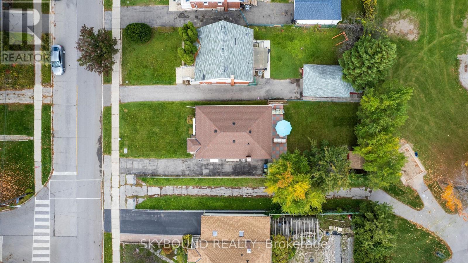 139 Tower Drive, Toronto, ON - Outdoor With View