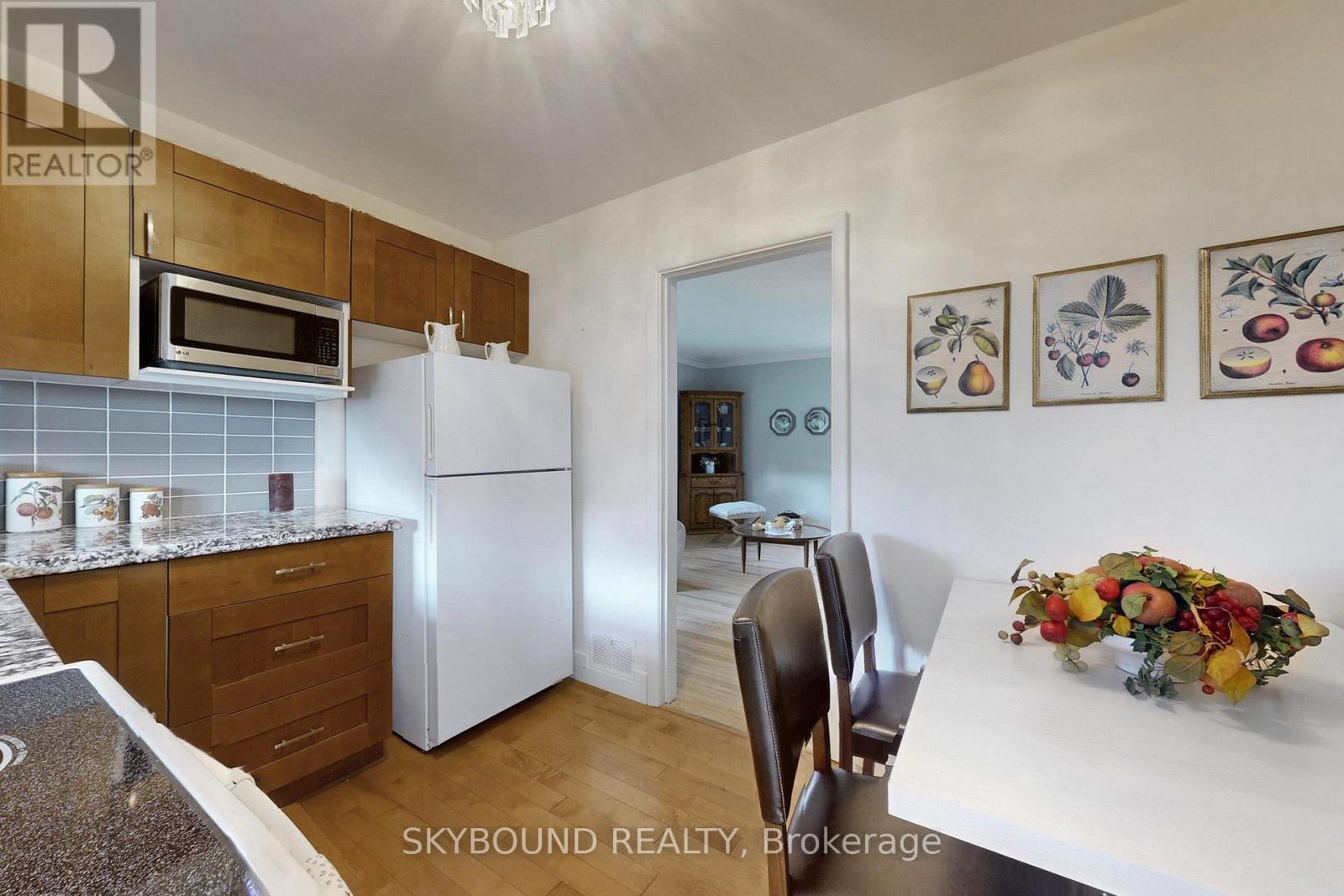 139 Tower Drive, Toronto, ON - Indoor