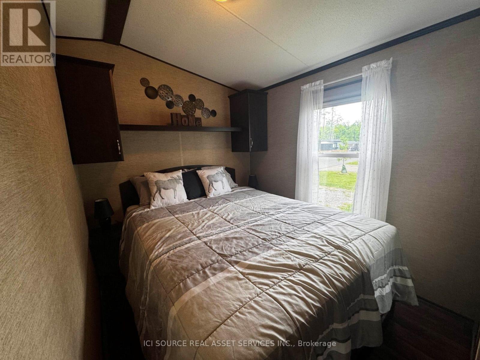 Lba015 - 1235 Villiers Line, Otonabee-South Monaghan, ON - Indoor Photo Showing Bedroom