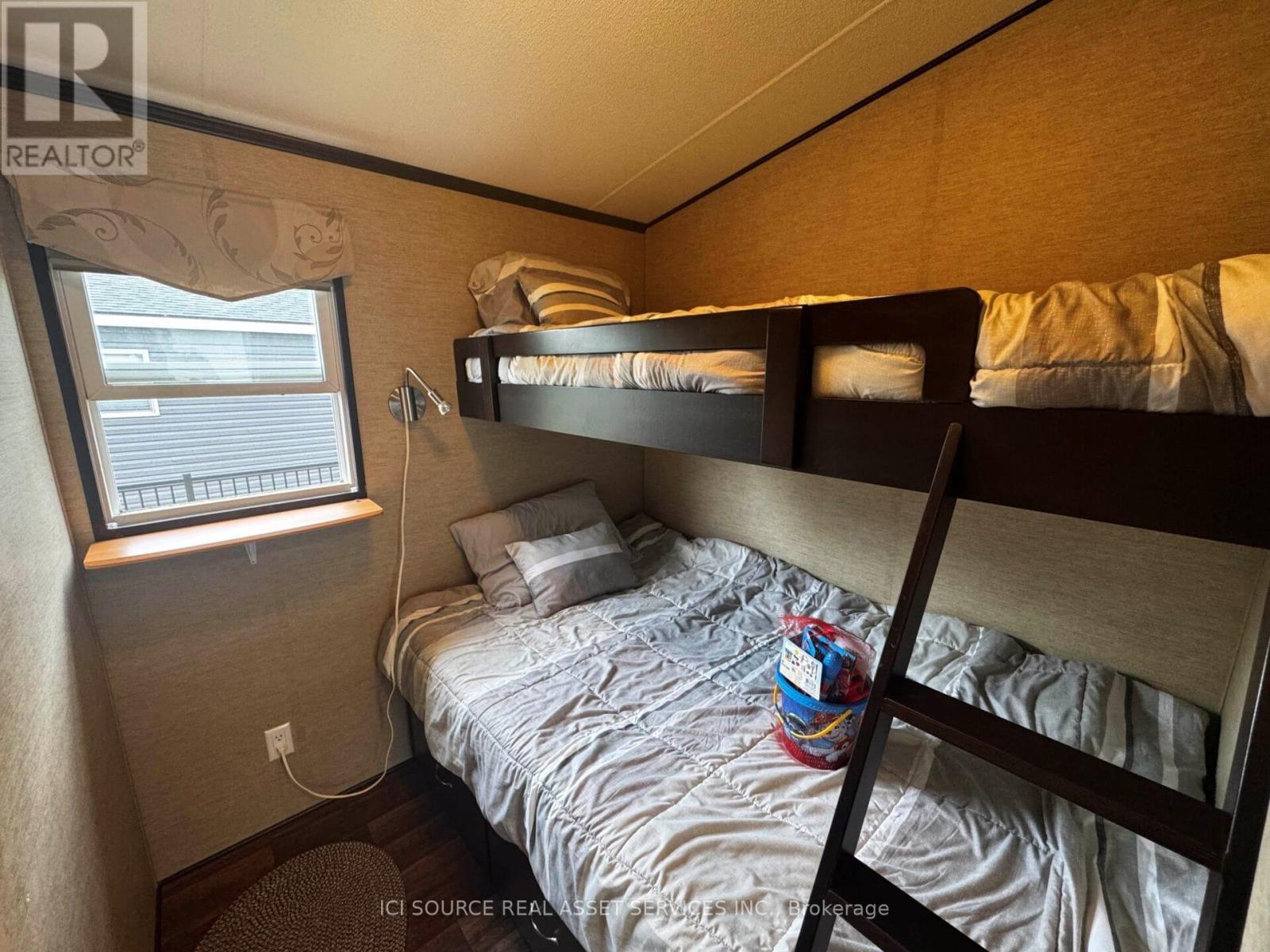 Lba015 - 1235 Villiers Line, Otonabee-South Monaghan, ON - Indoor Photo Showing Bedroom