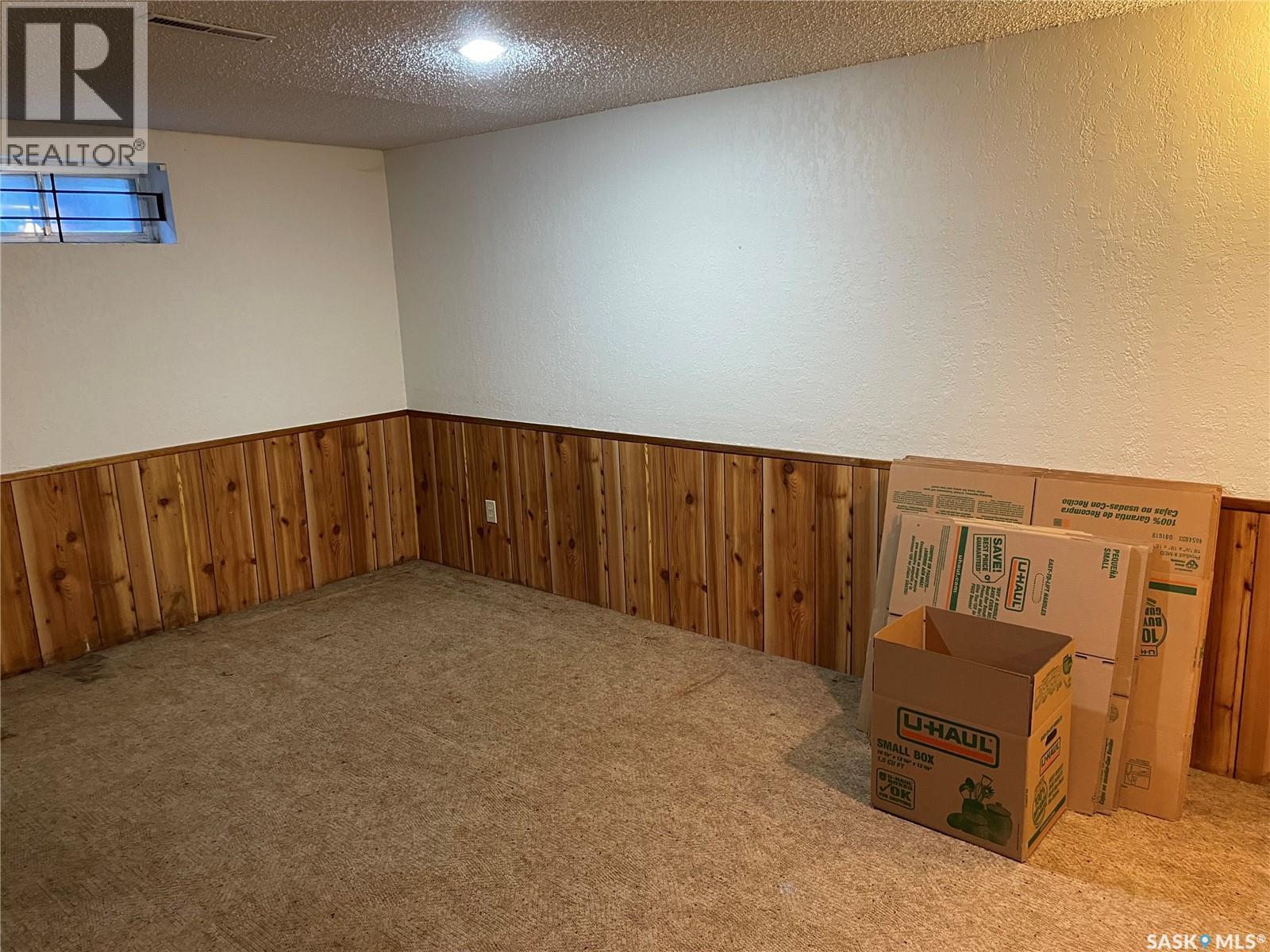 2910 Avonhurst Drive, Regina, SK - Indoor Photo Showing Other Room