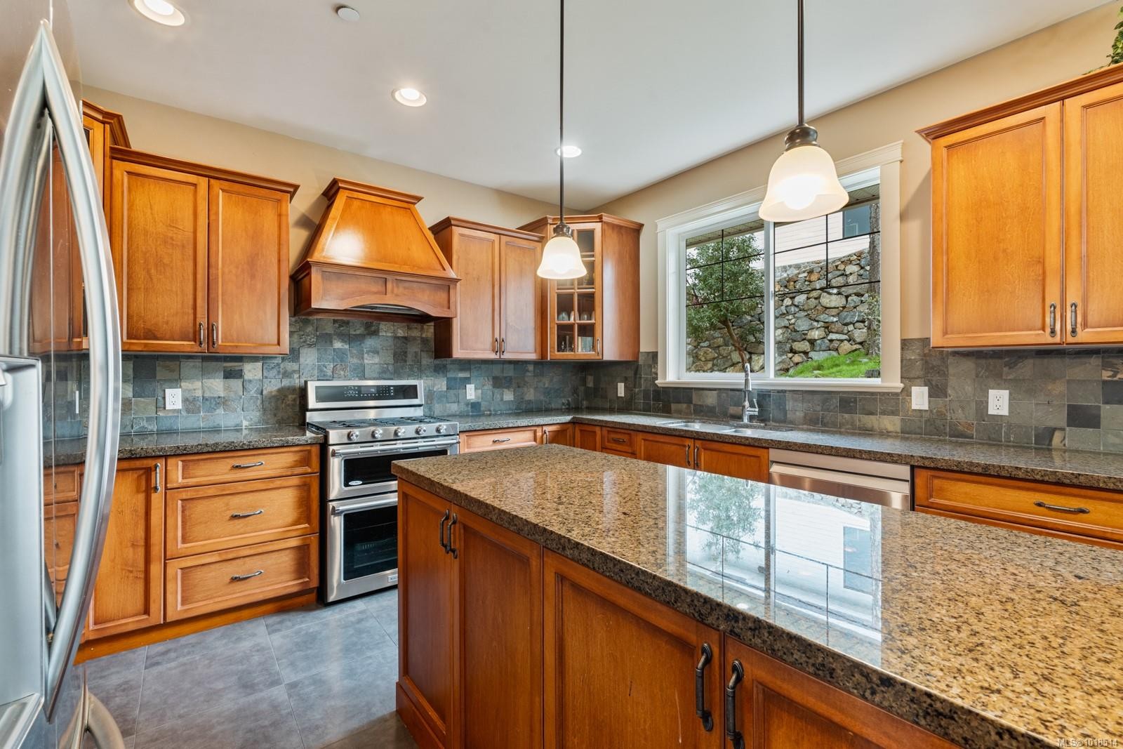 1245 Rockhampton Close, Langford, BC