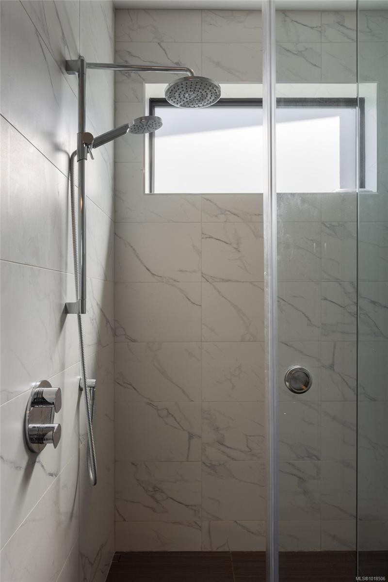 4673 Boulderwood Dr, Saanich, BC