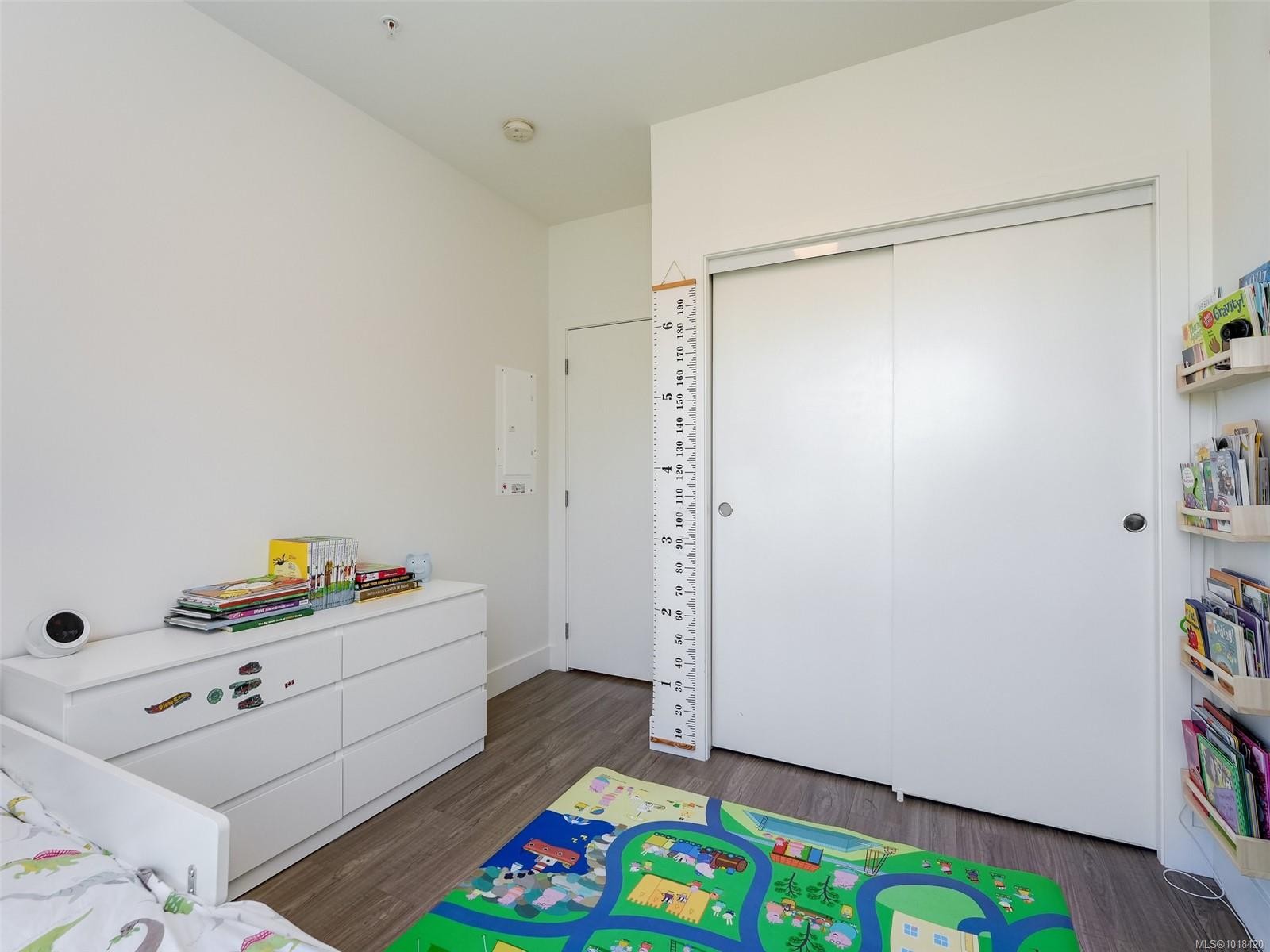 218-960 Reunion Ave, Langford, BC - Indoor Photo Showing Bedroom