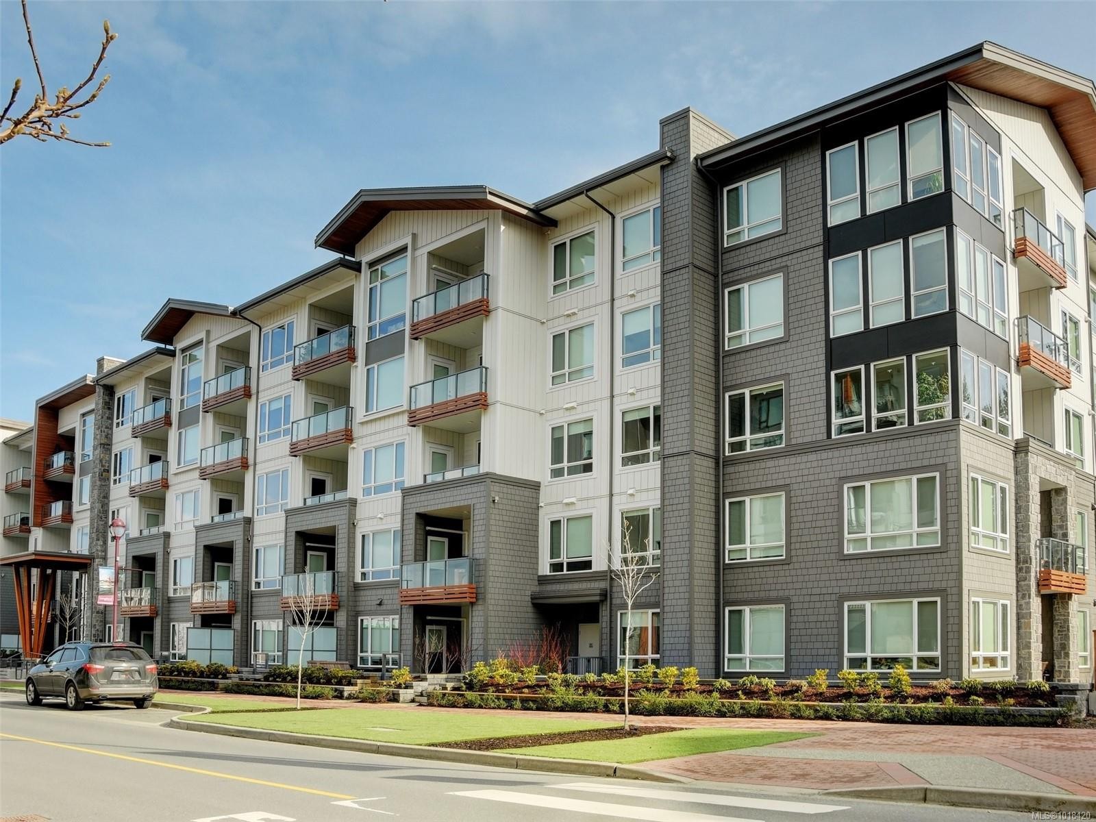 218-960 Reunion Ave, Langford, BC - Outdoor With Facade