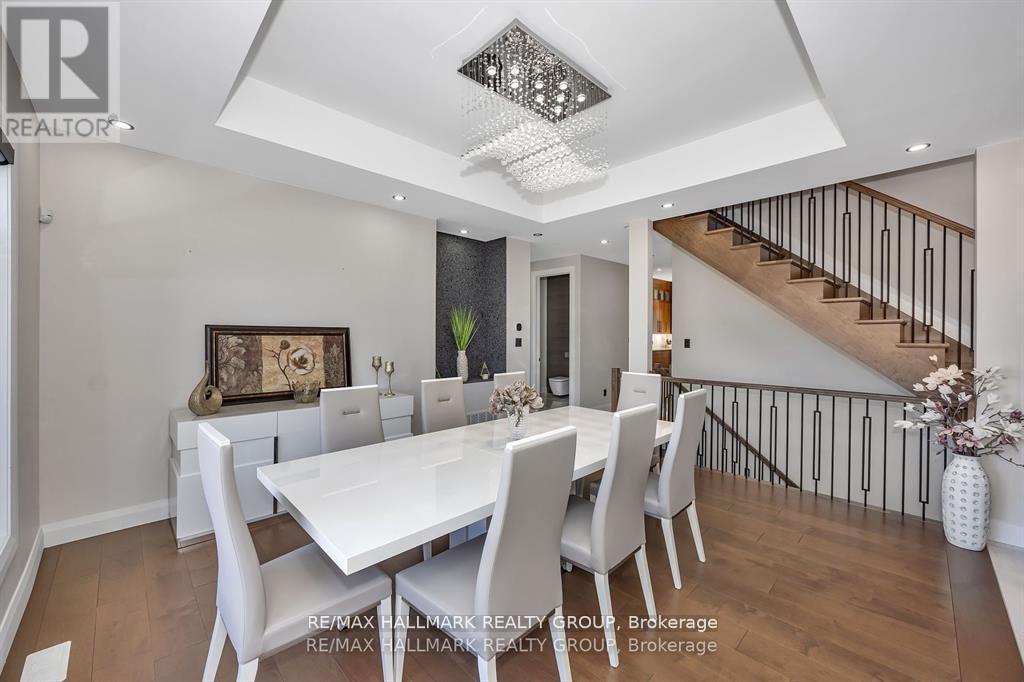 595 Shoreway Drive, Ottawa, ON - Indoor Photo Showing Dining Room