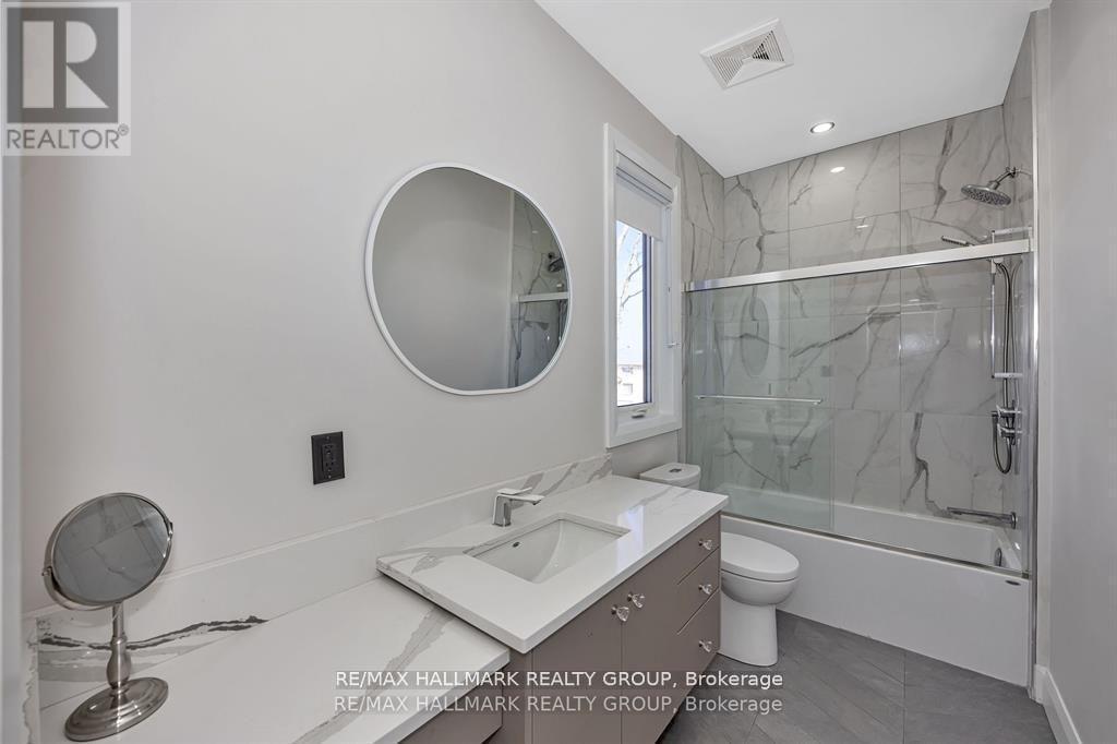 595 Shoreway Drive, Ottawa, ON - Indoor Photo Showing Bathroom