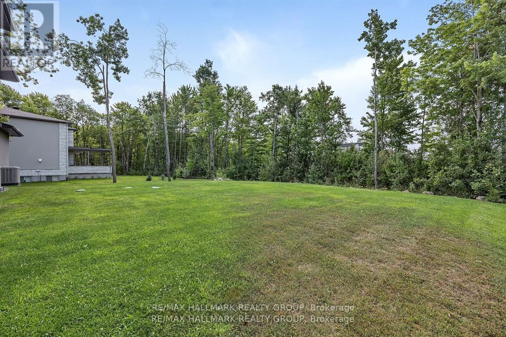 595 Shoreway Drive, Ottawa, ON - Outdoor