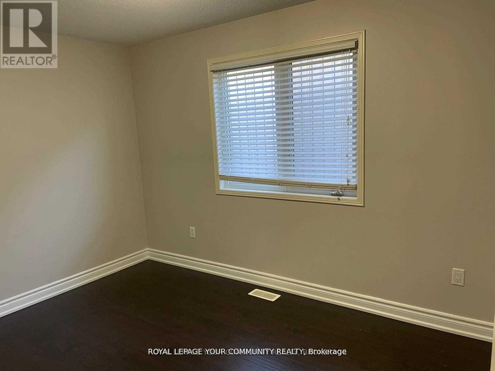 122 Russel Drive, Bradford West Gwillimbury, ON - Indoor Photo Showing Other Room