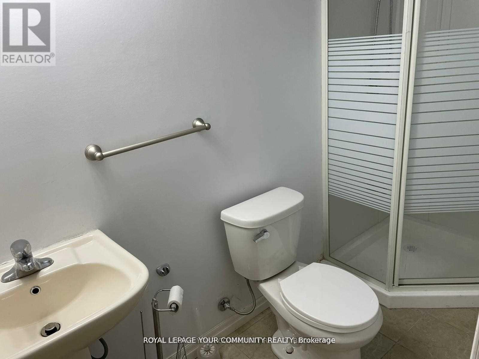 122 Russel Drive, Bradford West Gwillimbury, ON - Indoor Photo Showing Bathroom
