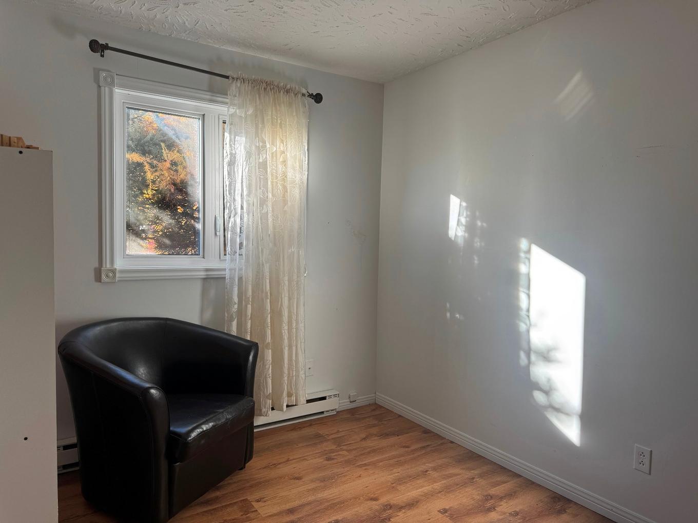 Chambre à coucher - 547 Mtée Du Sourire, Rouyn-Noranda, QC - Indoor Photo Showing Other Room