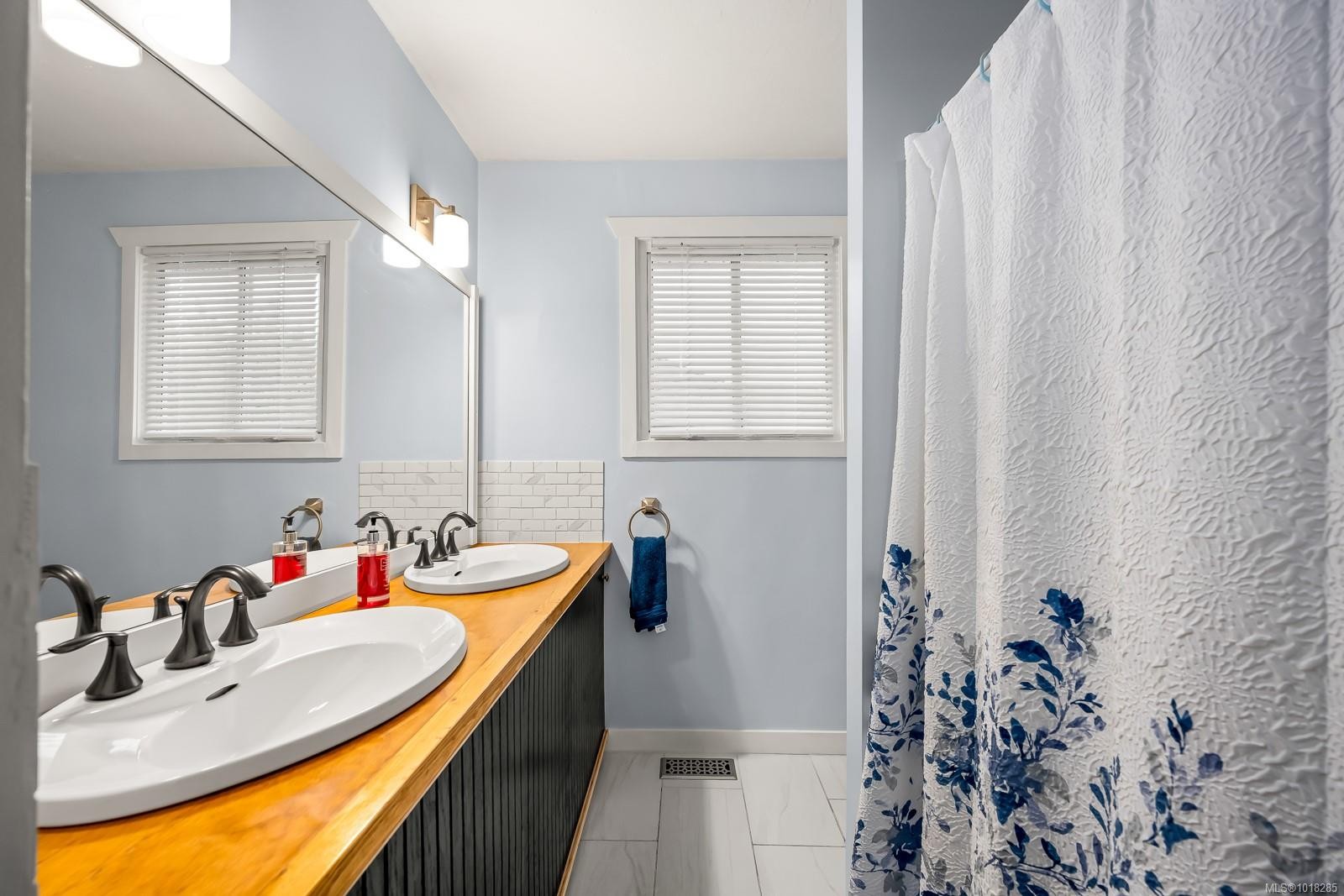 2019 Lambert Dr, Courtenay, BC