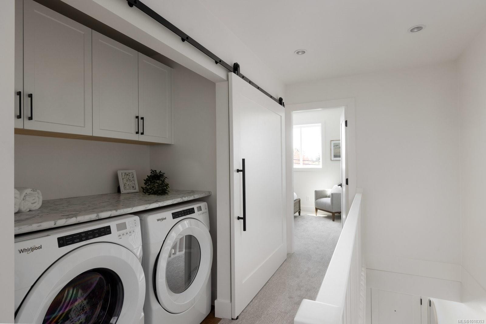 15-10145 Fifth St, Sidney, BC