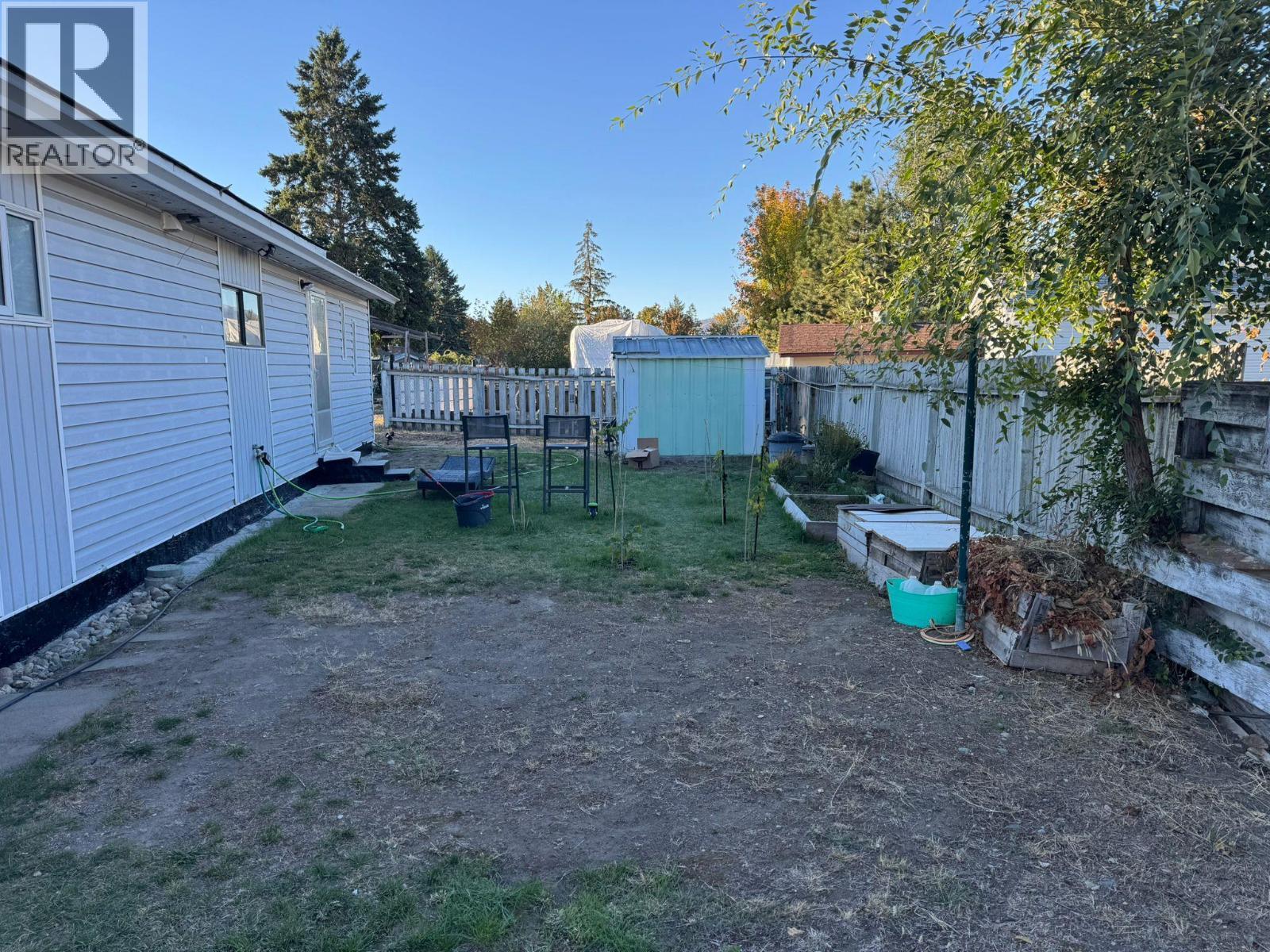 6488 Wolfcub Place, Oliver, BC - Outdoor