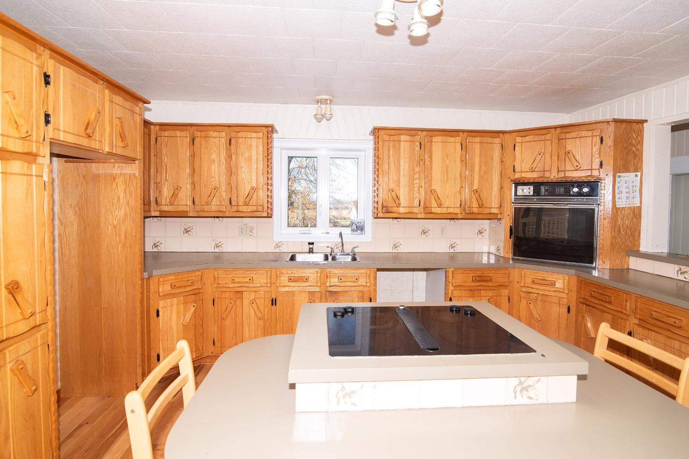 Kitchen - 383 Route 230 E., Sainte-Hélène-De-Kamouraska, QC - Indoor Photo Showing Kitchen