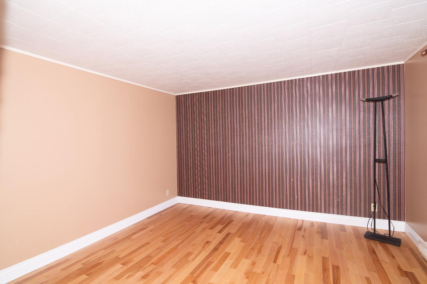 Office - 383 Route 230 E., Sainte-Hélène-De-Kamouraska, QC - Indoor Photo Showing Other Room