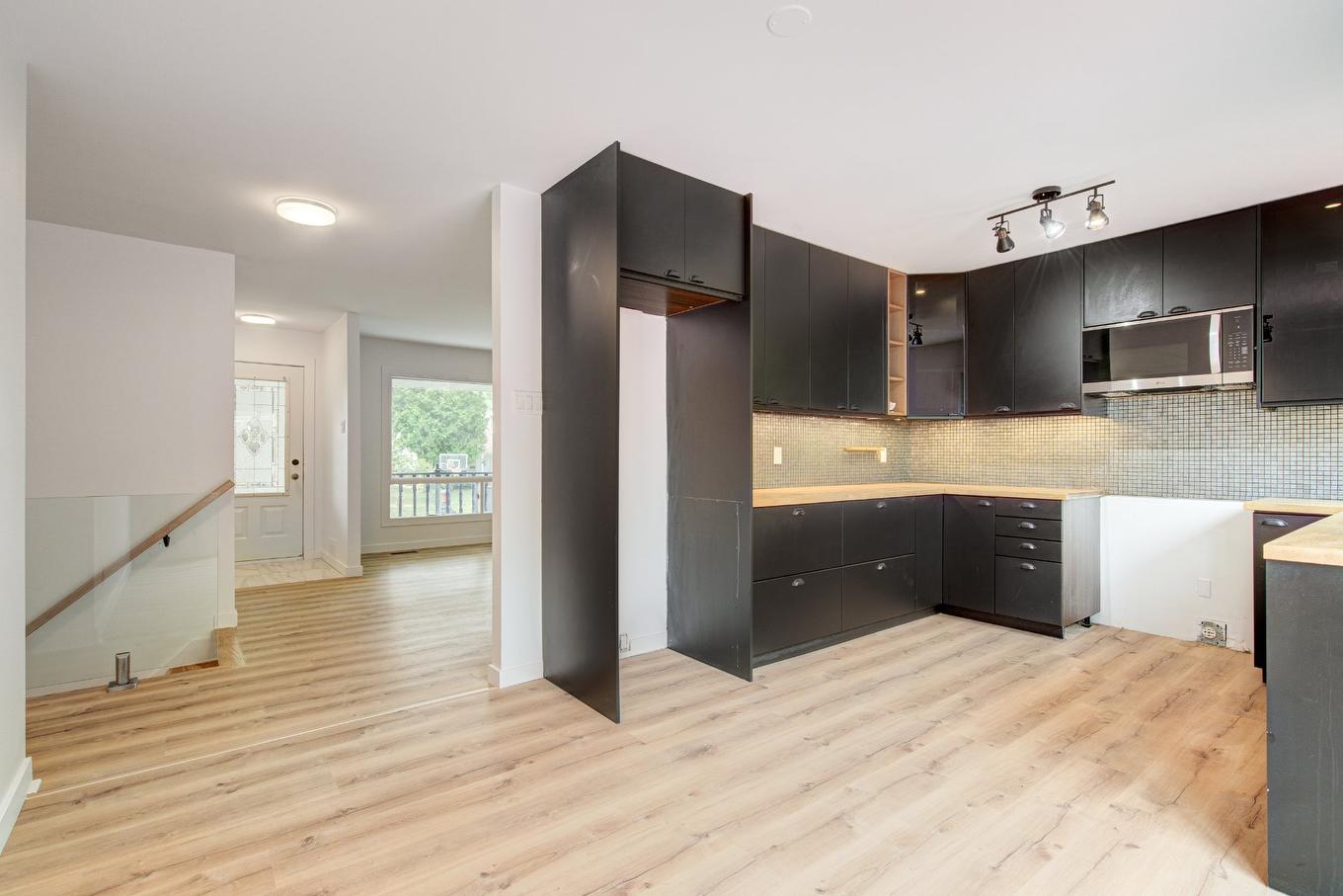 Cuisine - 24 Place Gabriel, Candiac, QC - Indoor Photo Showing Kitchen