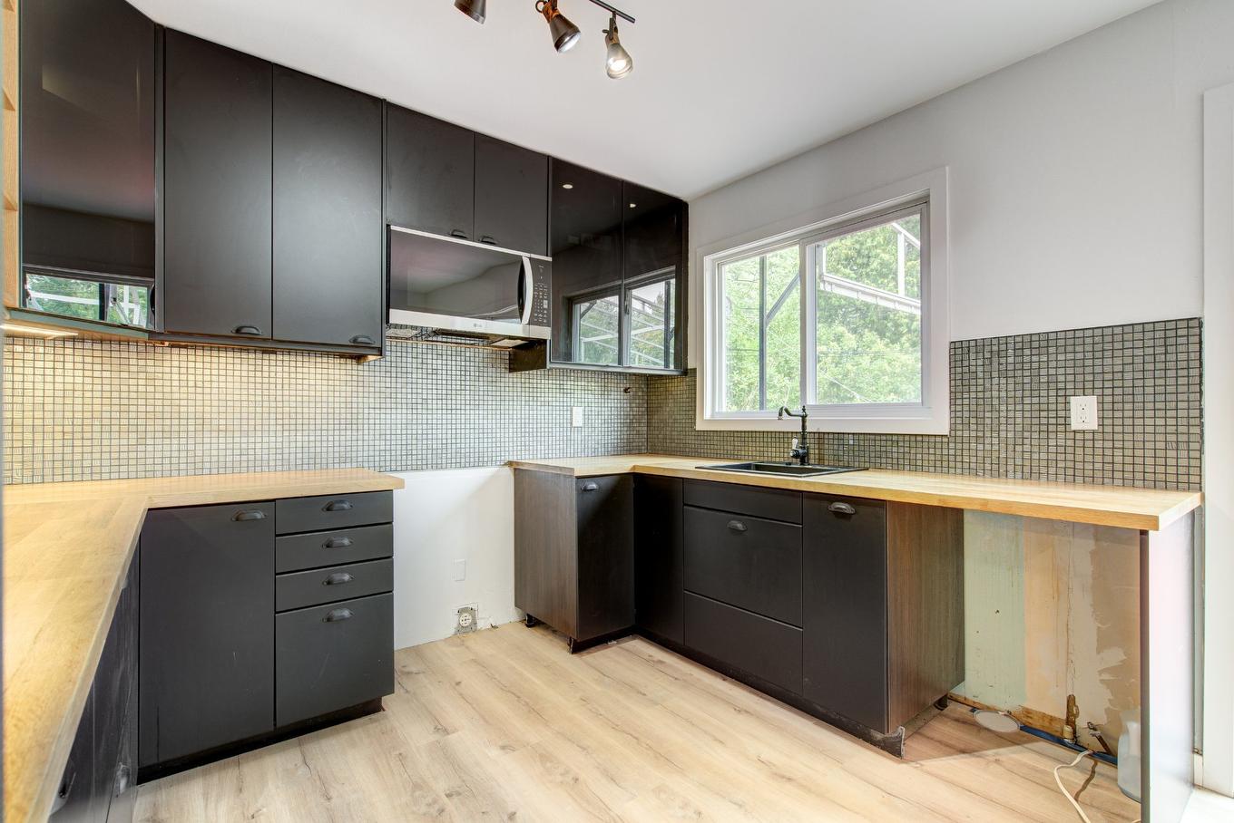 Cuisine - 24 Place Gabriel, Candiac, QC - Indoor Photo Showing Kitchen