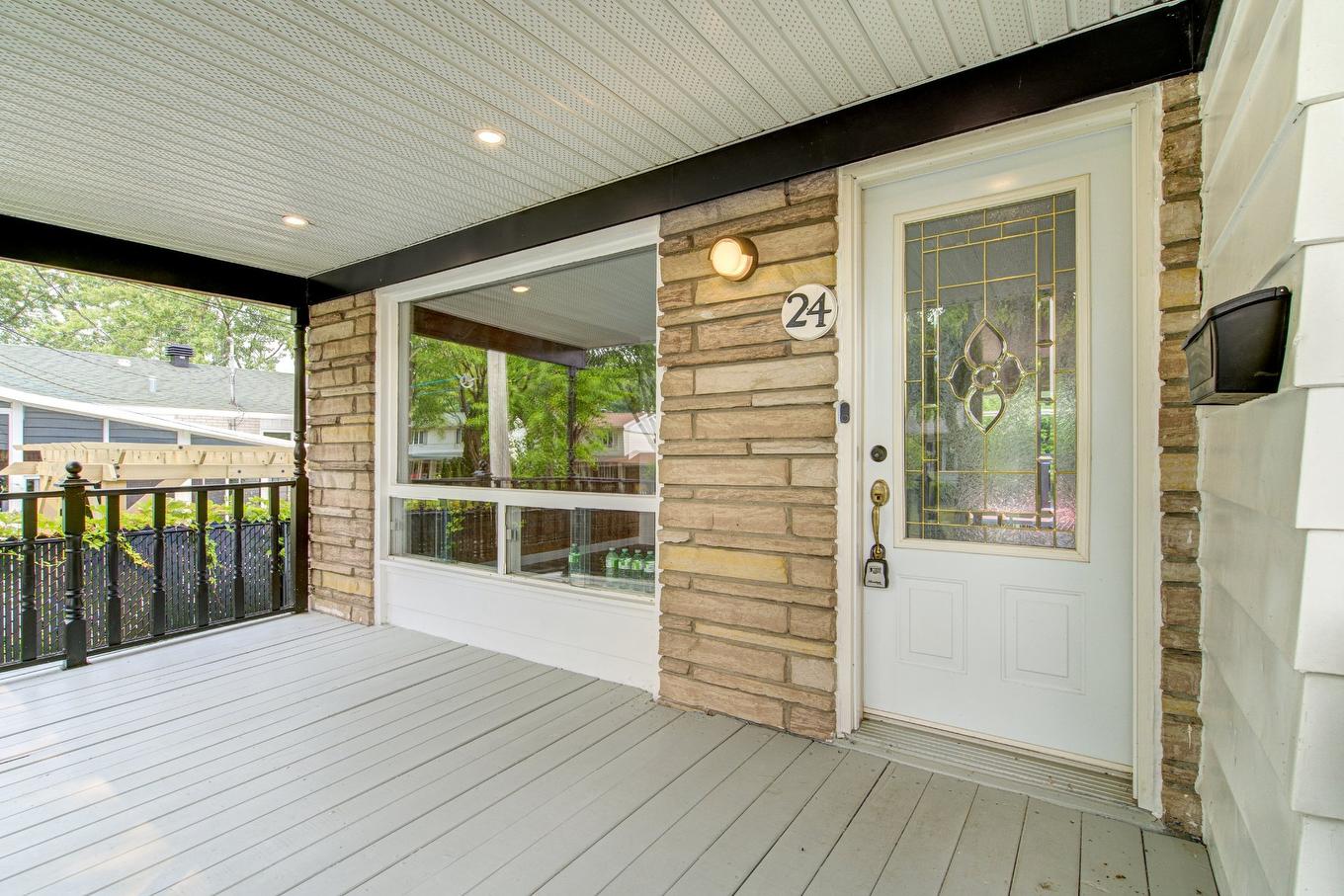 Façade - 24 Place Gabriel, Candiac, QC - Outdoor With Deck Patio Veranda With Exterior