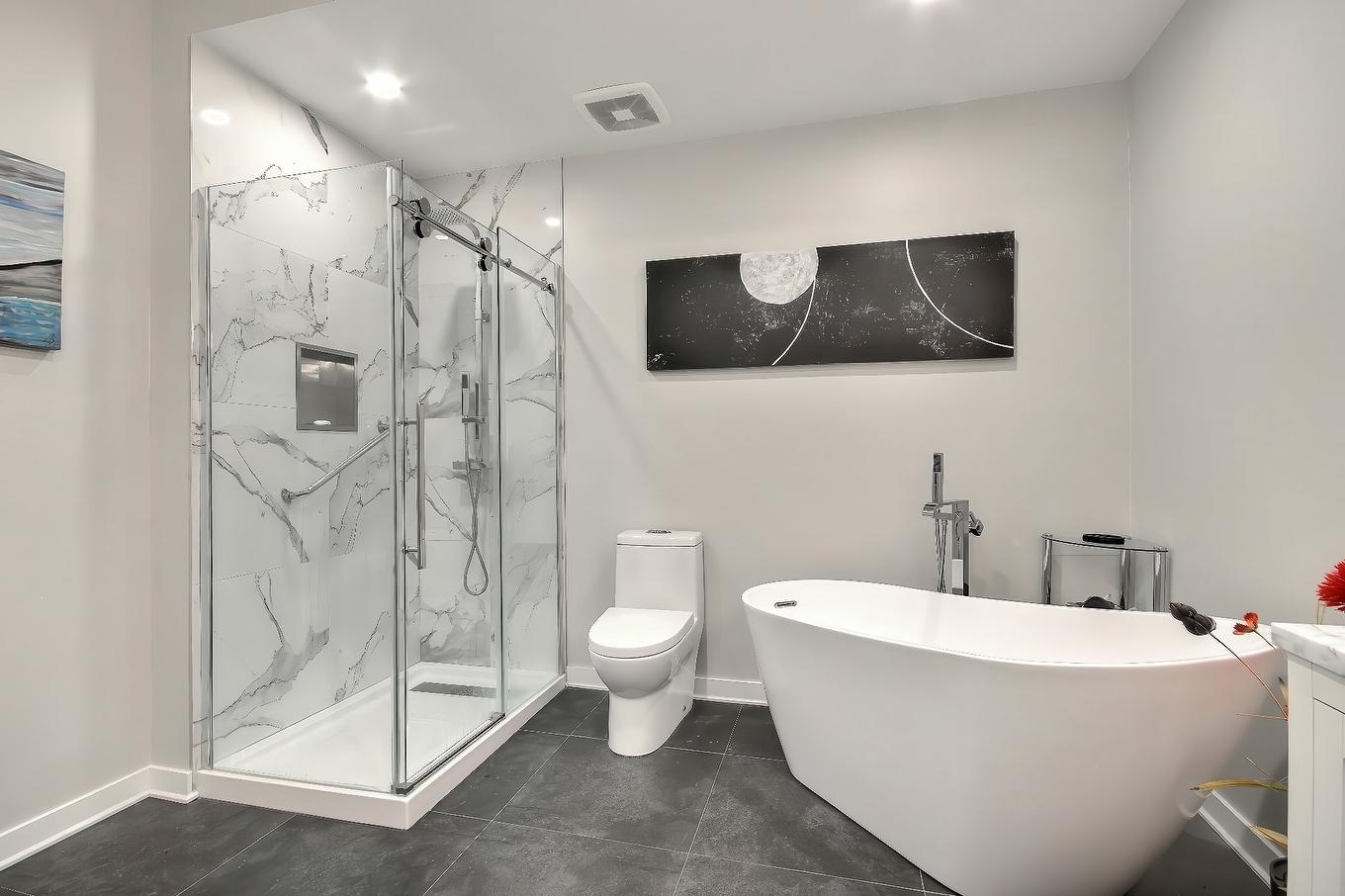 Salle de bains - 2-1355 Rue Leclair, Montréal (Verdun/Île-Des-Soeurs), QC - Indoor Photo Showing Bathroom