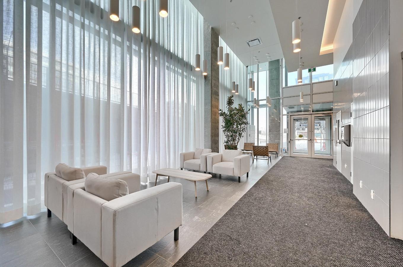 Reception area - 2310-60 Rue De L'Éclipse, Brossard, QC - Indoor Photo Showing Other Room