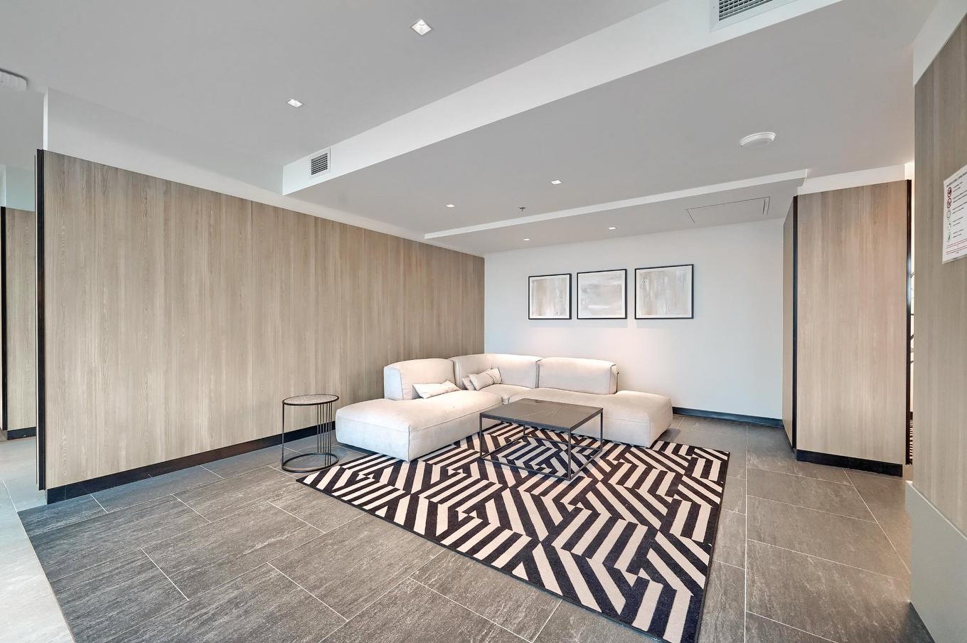 Reception area - 2310-60 Rue De L'Éclipse, Brossard, QC - Indoor Photo Showing Bedroom