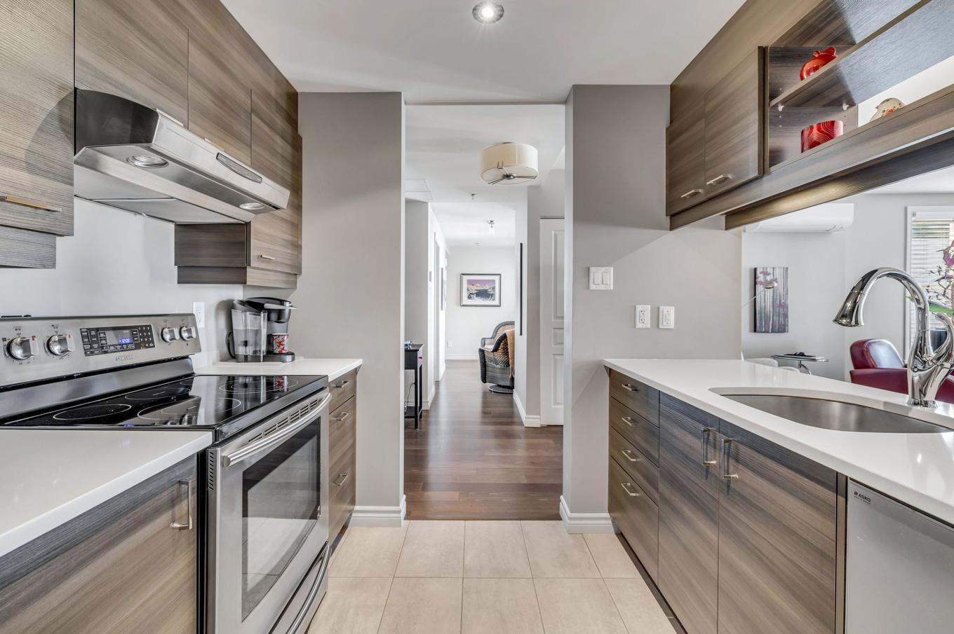 Cuisine - 505-5692 Rue St-Louis, Lévis (Desjardins), QC - Indoor Photo Showing Kitchen