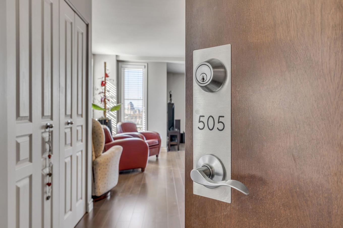 Hall d'entrée/Vestibule - 505-5692 Rue St-Louis, Lévis (Desjardins), QC - Indoor Photo Showing Other Room