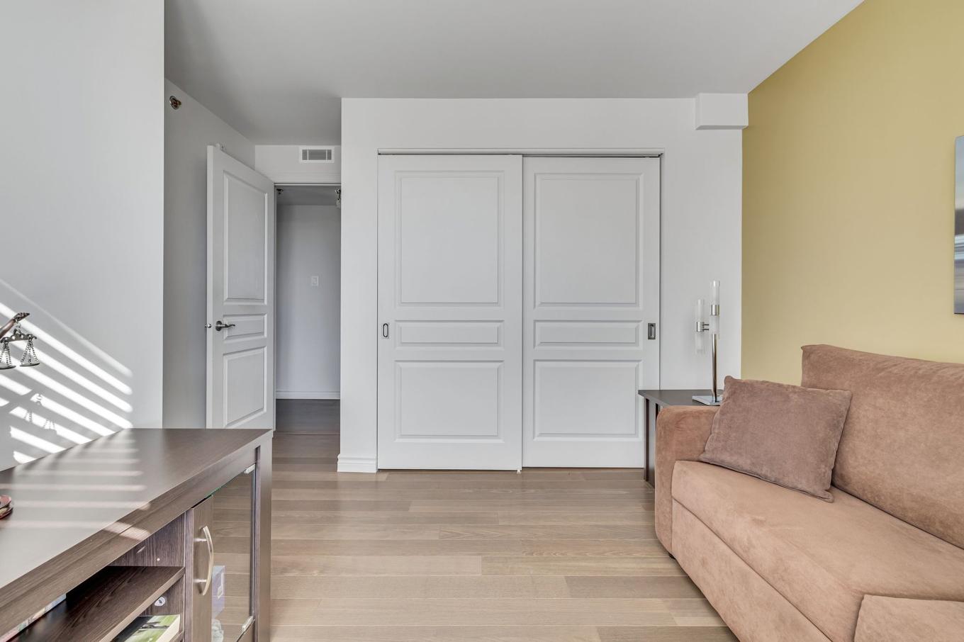 Chambre à coucher - 505-5692 Rue St-Louis, Lévis (Desjardins), QC - Indoor