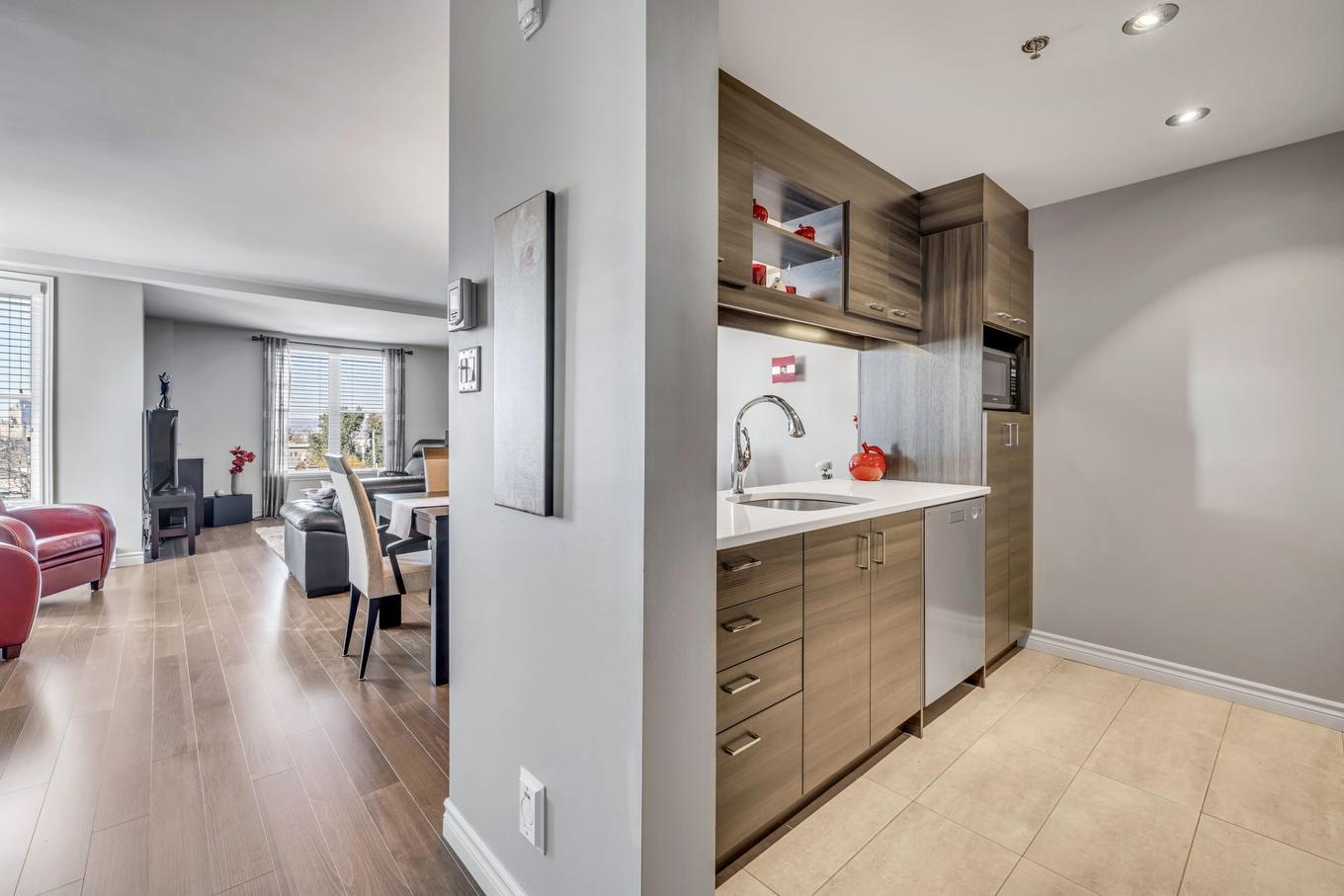 Cuisine - 505-5692 Rue St-Louis, Lévis (Desjardins), QC - Indoor Photo Showing Kitchen