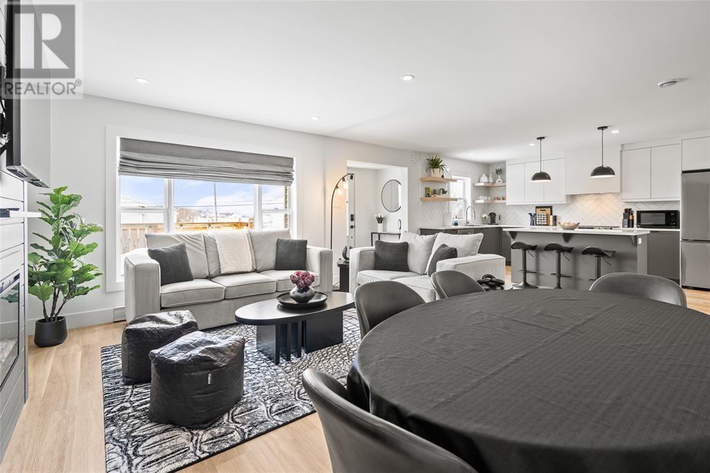 791 Conception Bay Highway, Conception Bay South, NL - Indoor Photo Showing Living Room