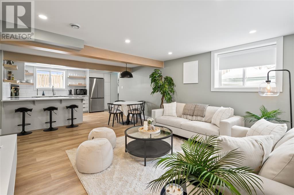 791 Conception Bay Highway, Conception Bay South, NL - Indoor Photo Showing Living Room