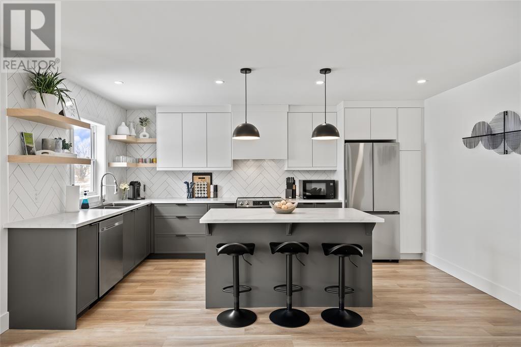 791 Conception Bay Highway, Conception Bay South, NL - Indoor Photo Showing Kitchen With Upgraded Kitchen
